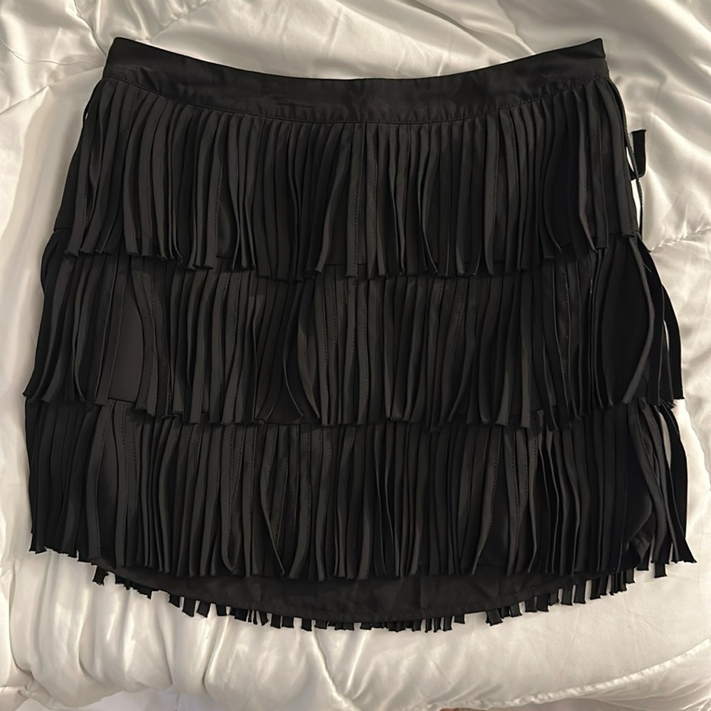 GUESS FRINGE SKIRT